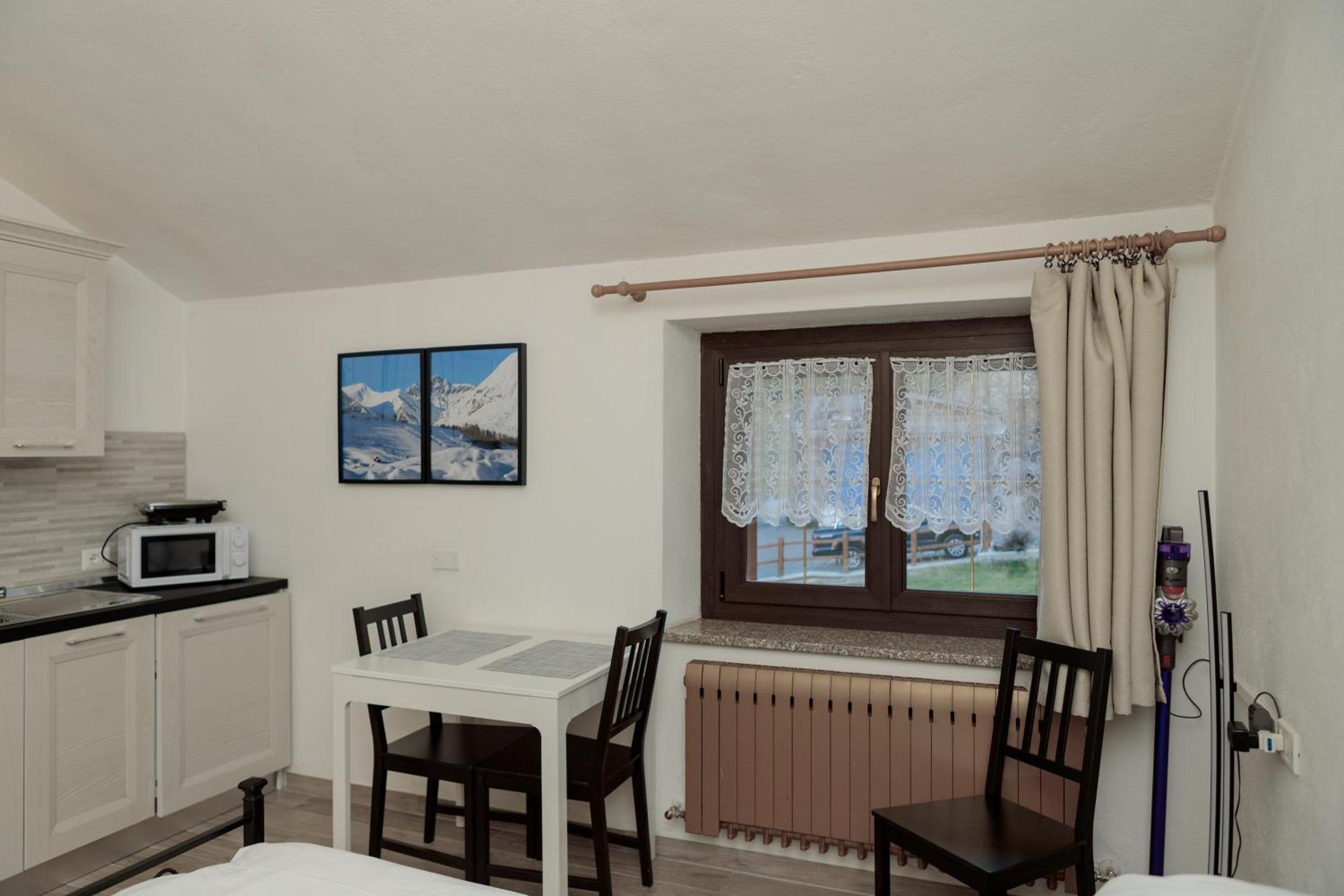 Il Nocciolino Apartment *